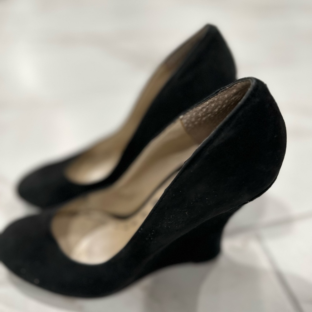 Nine West black wedge